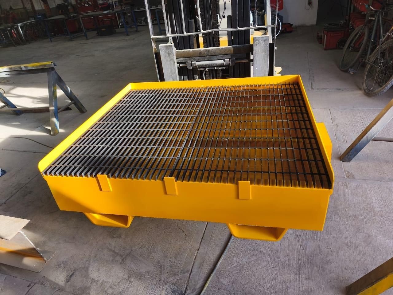 Contenedor antiderrames de acero