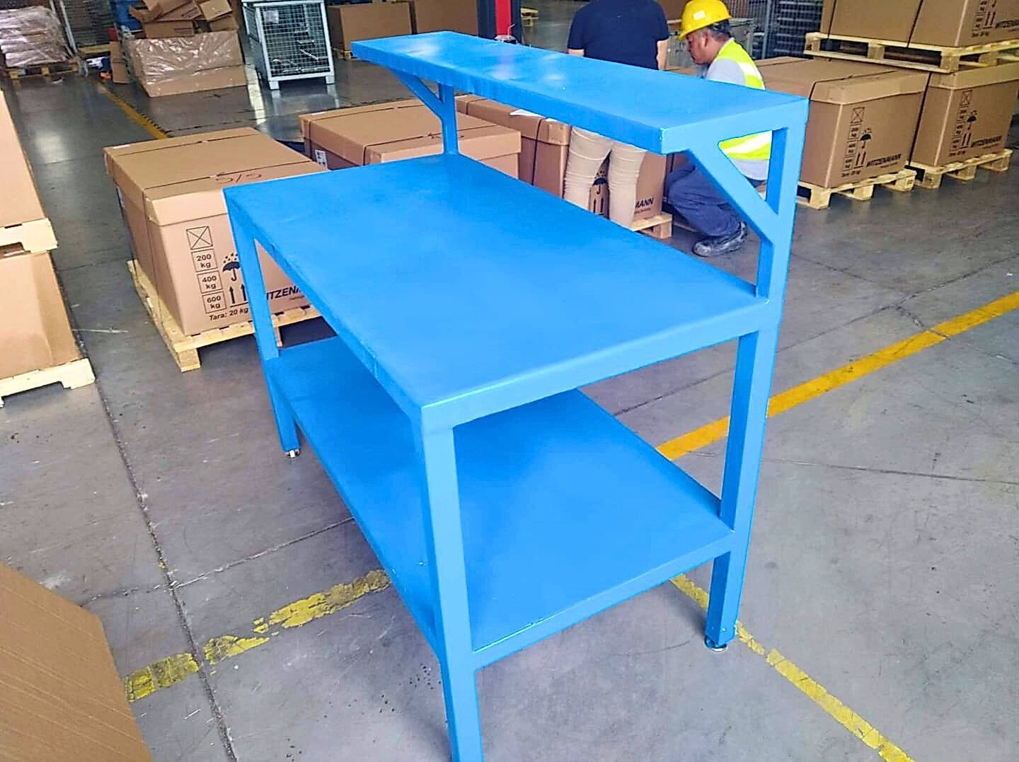 Mesa de trabajo de acero